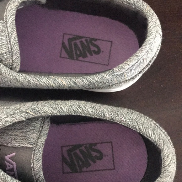 Vans sz 3Y euc - Picture 3 of 6